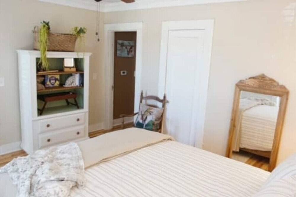 Photo of Bedroom in Stephenville
