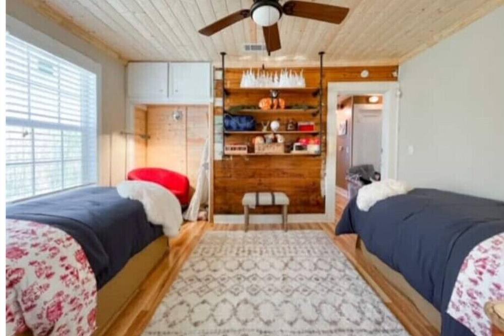 Photo of Bedroom in Stephenville