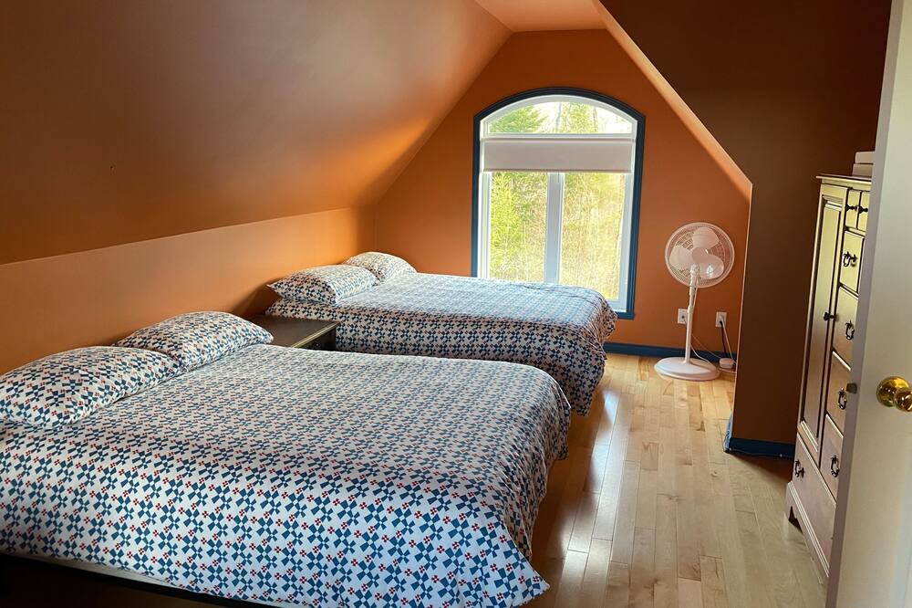 Photo of Bedroom in Saint-Denis-de-Brompton