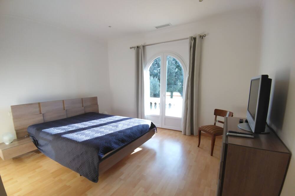 Photo of Bedroom in Capestang