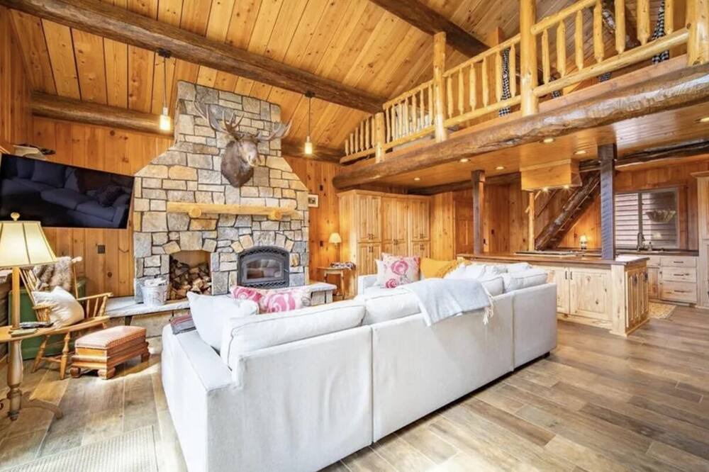 Photo of Livingroom in Crosslake