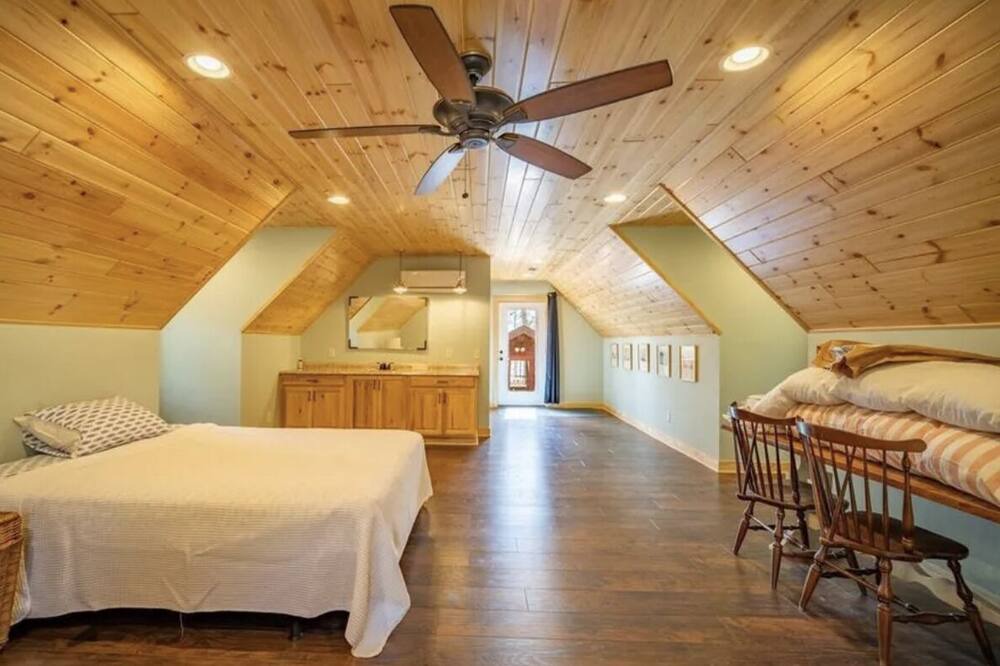 Photo of Bedroom in Crosslake