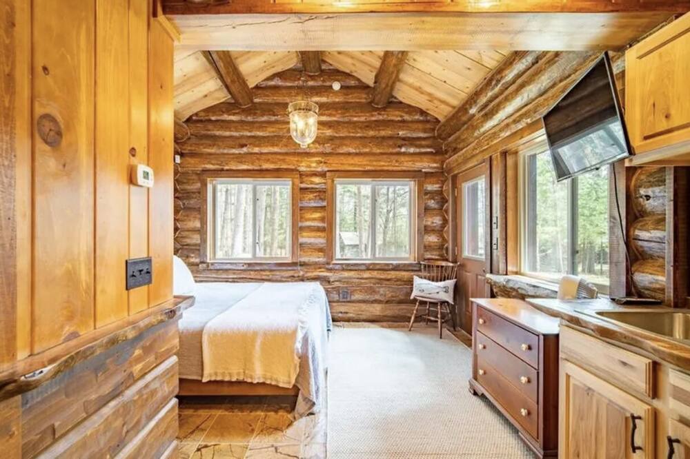 Photo of Bedroom in Crosslake