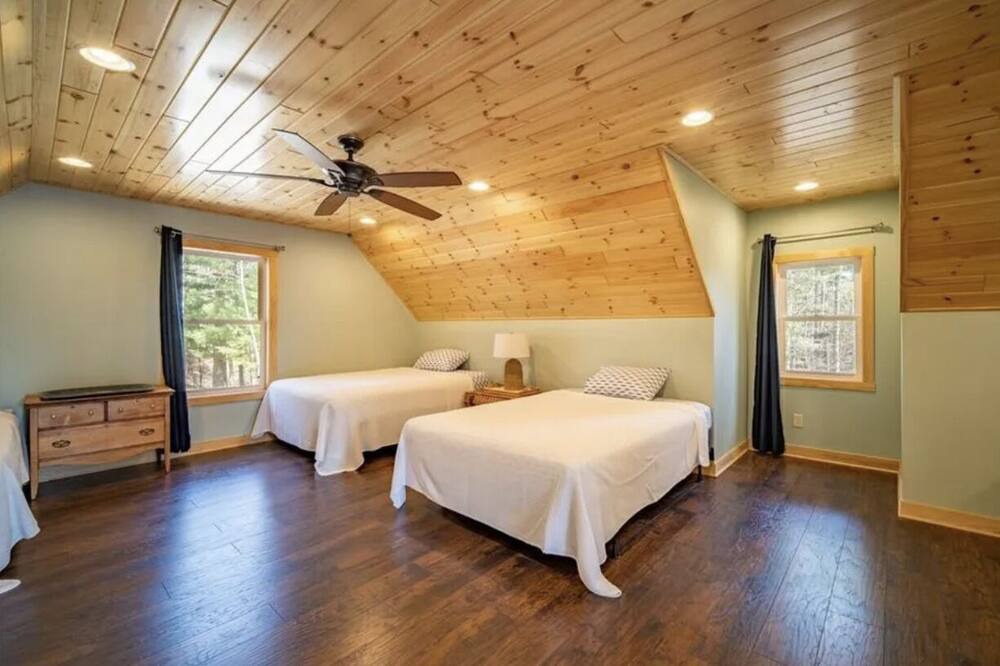 Photo of Bedroom in Crosslake