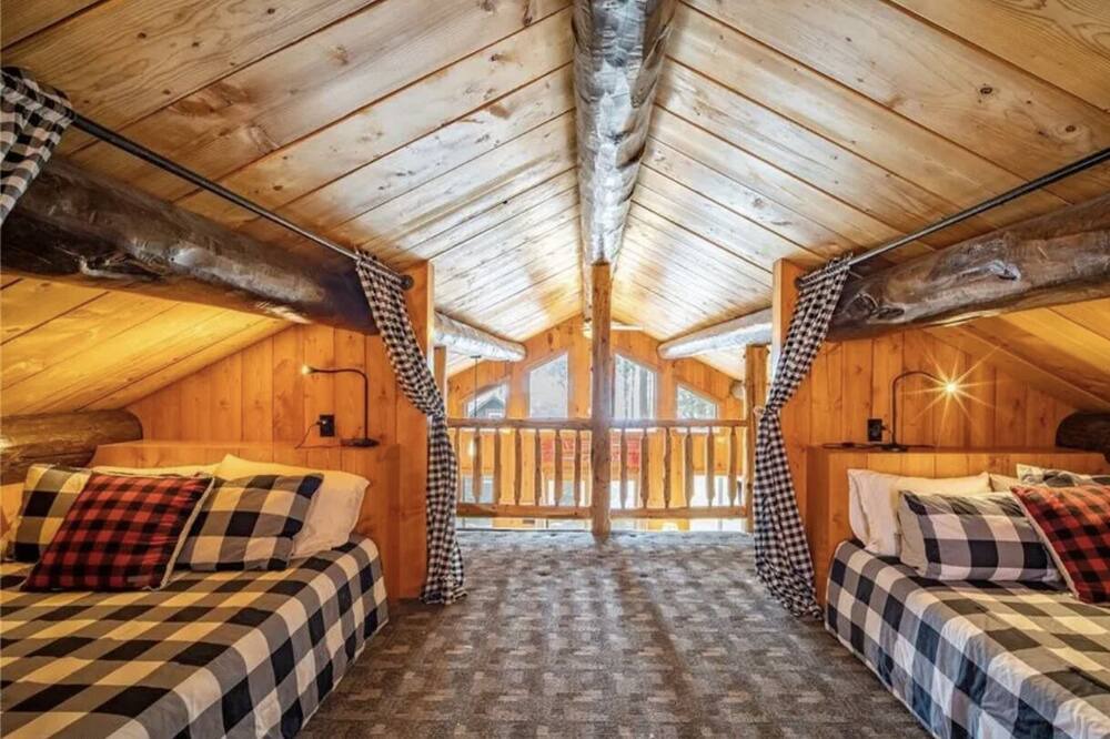 Photo of Bedroom in Crosslake