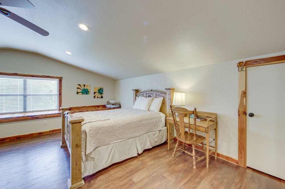 Photo of Bedroom in Smith County