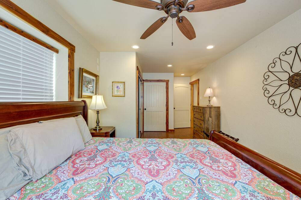 Photo of Bedroom in Smith County