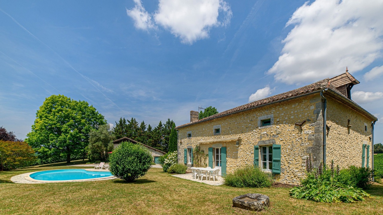 Photo of Outdoor in Beaugas