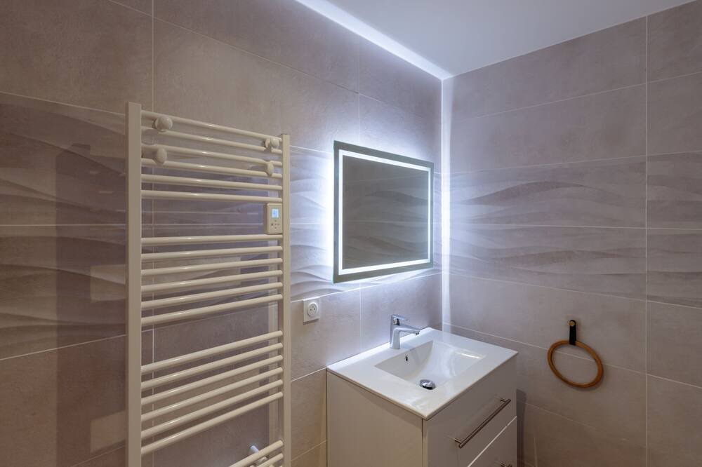 Photo of Bathroom in Ausseing