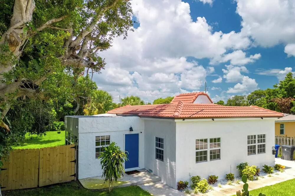 Photo of Outdoor in Lake Park