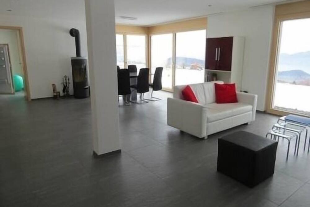 Photo of Livingroom in Aeschi bei Spiez