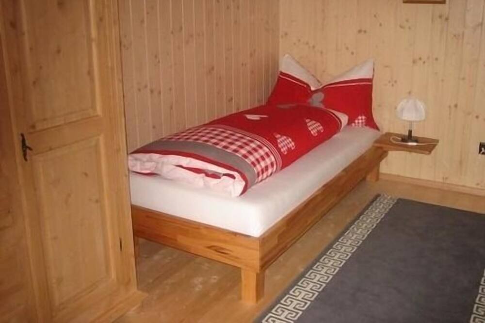 Photo of Bedroom in Mitloedi