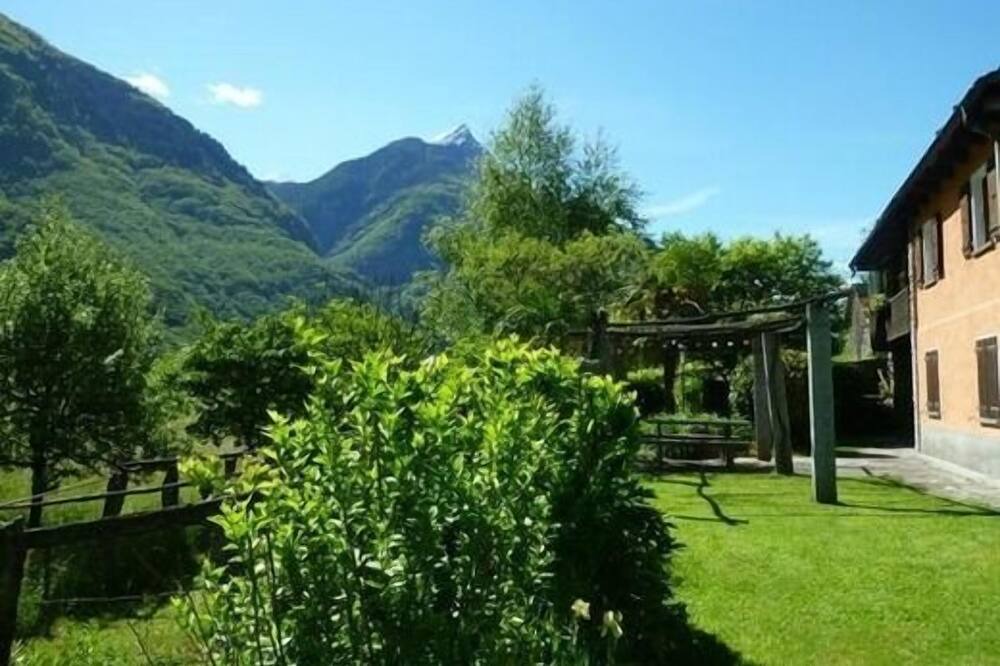 Photo of Outdoor in Semione