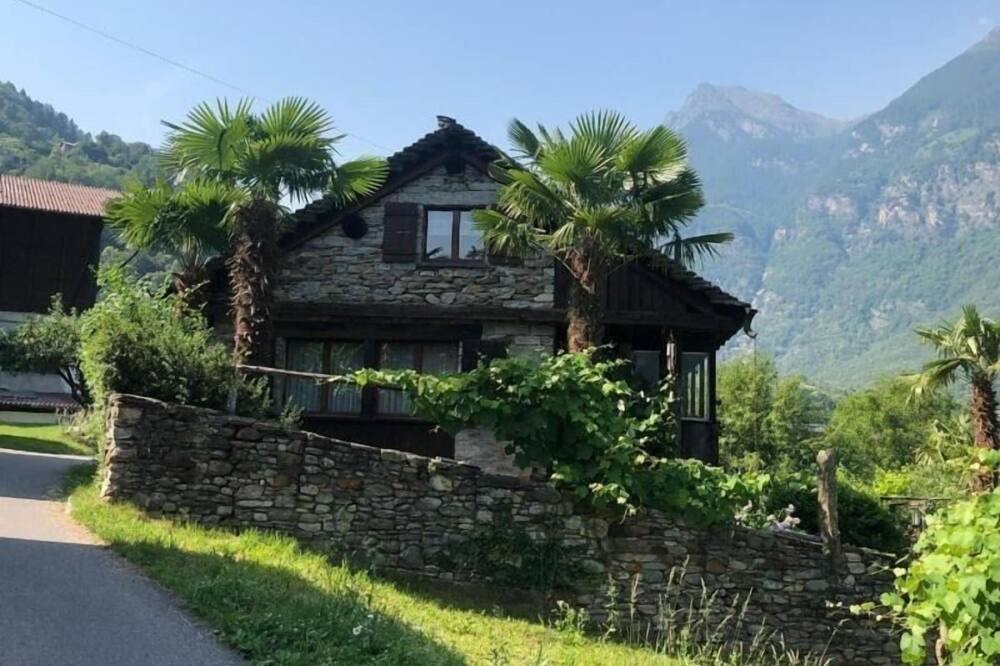 Photo of Outdoor in Semione