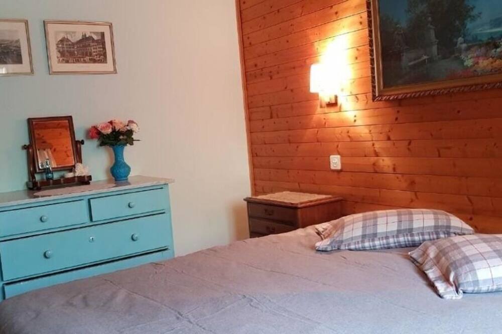 Photo of Bedroom in Semione