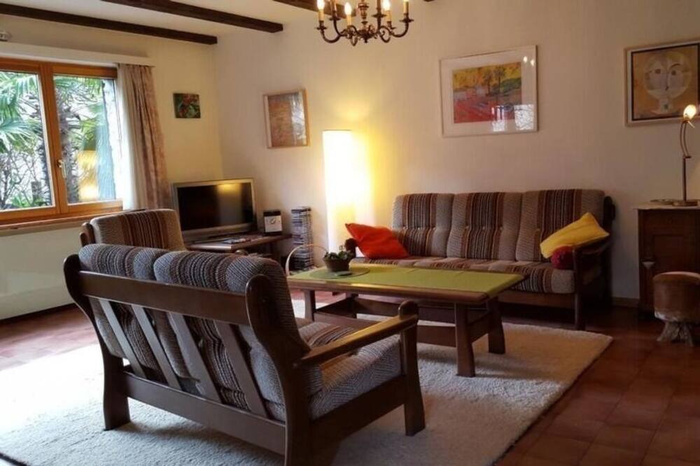 Photo of Livingroom in Semione