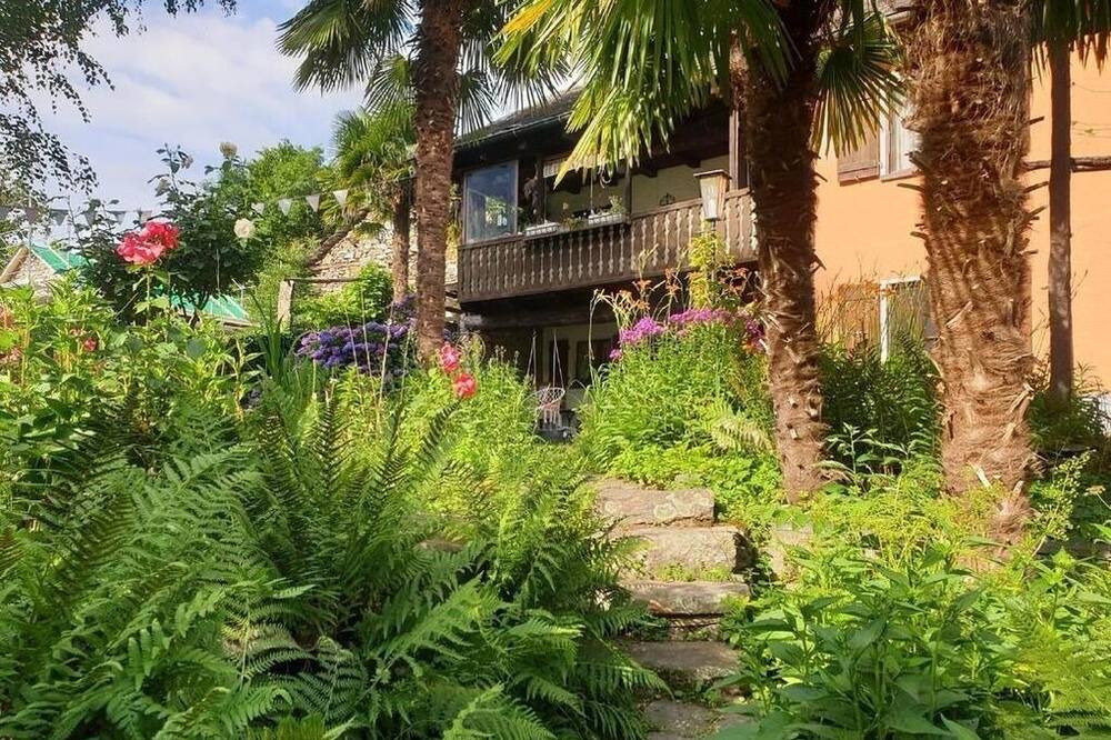 Photo of Outdoor in Semione