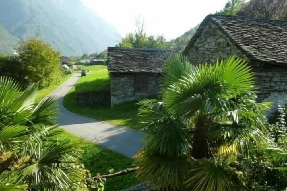 Photo of Outdoor in Semione