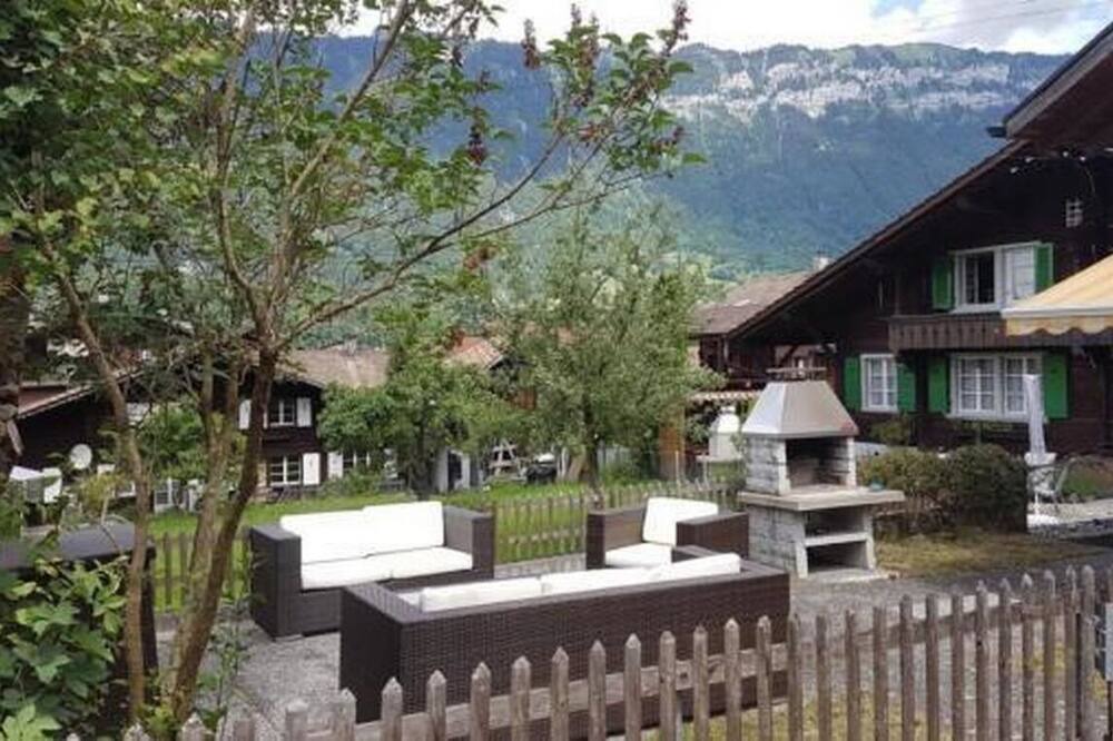 Photo of Outdoor in Boenigen