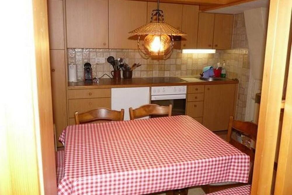 Photo of Kitchen in Boenigen