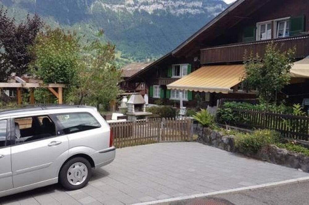 Photo of Outdoor in Boenigen