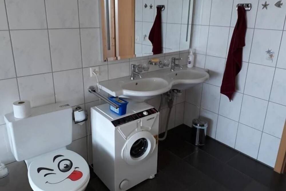 Photo of Bathroom in Sins