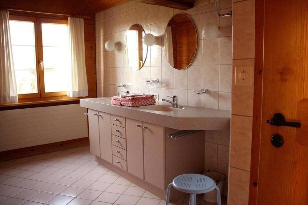 Photo of Bathroom in Erlen