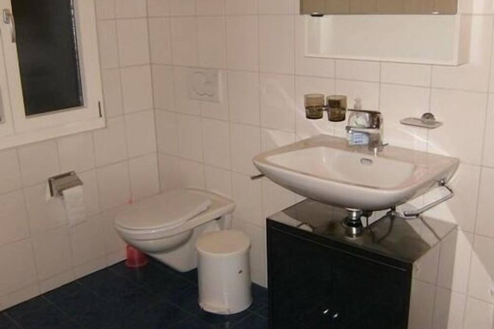 Photo of Bathroom in Buerglen