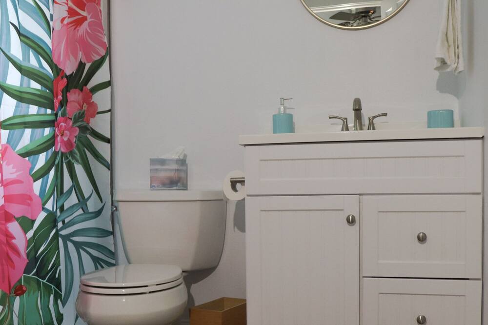 Photo of Bathroom in Gordonville