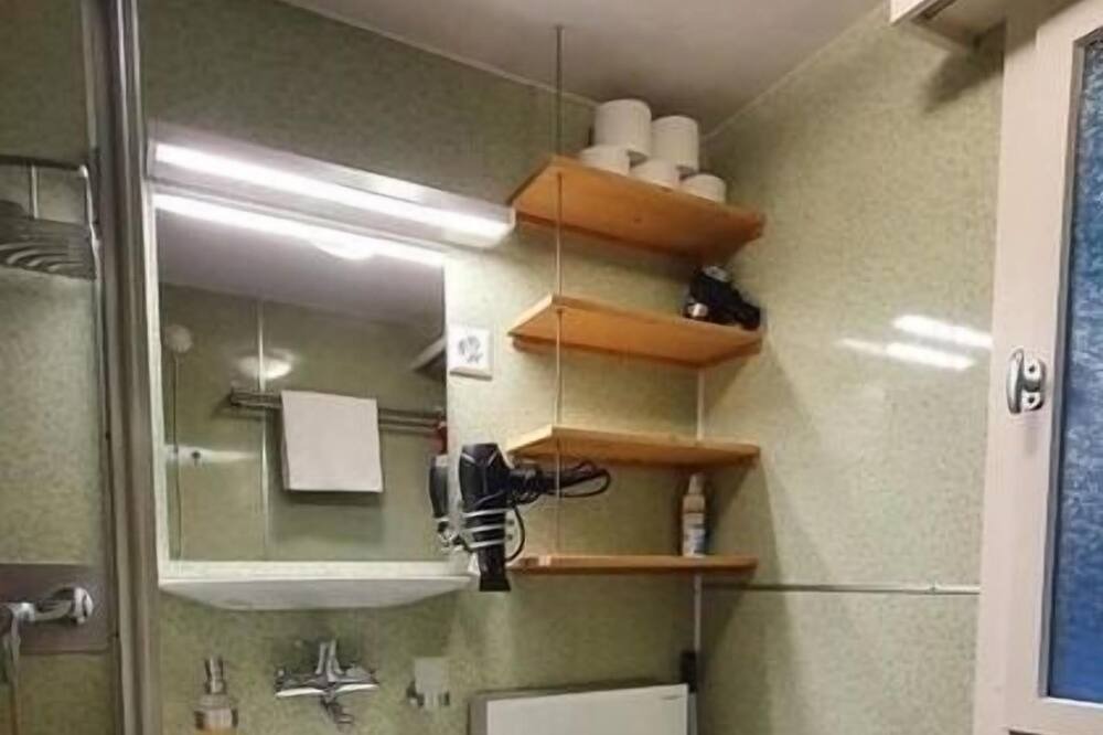 Photo of Bathroom in Giswil