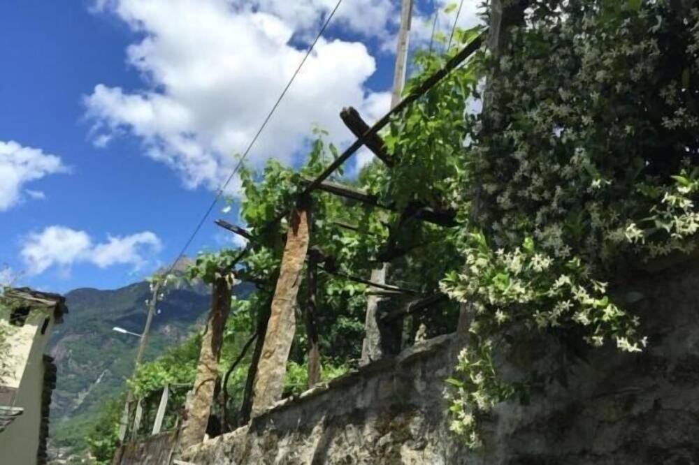 Photo of Outdoor in Malvaglia-dagro