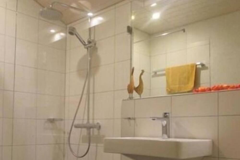 Photo of Bathroom in Praz