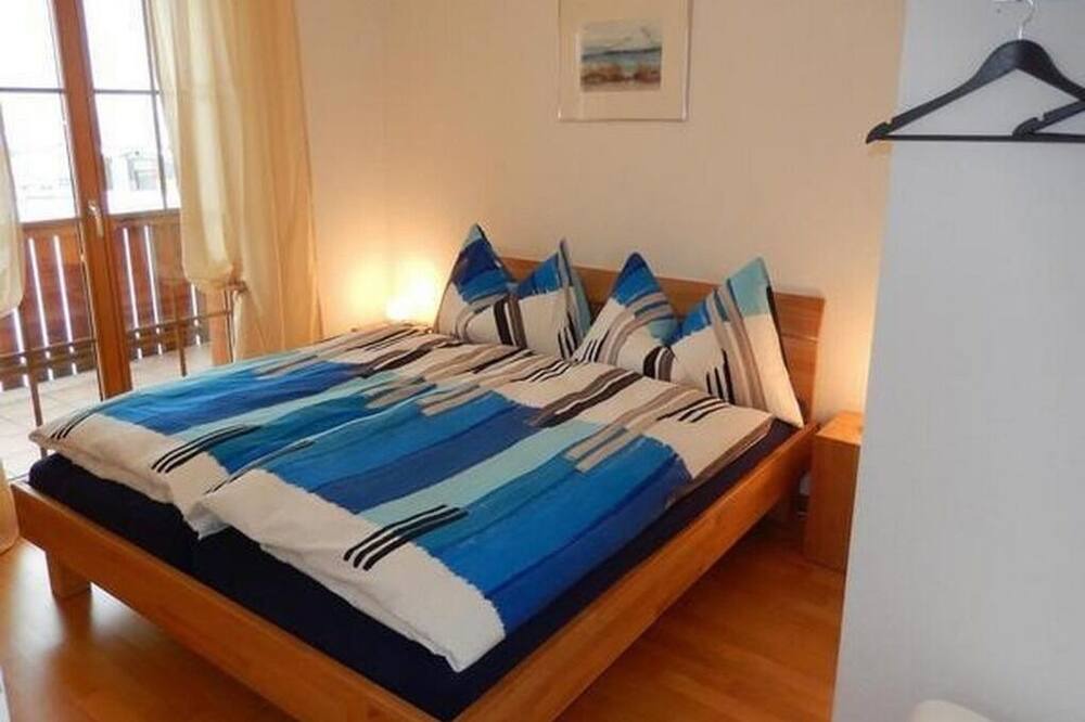 Photo of Bedroom in Aeschi bei Spiez
