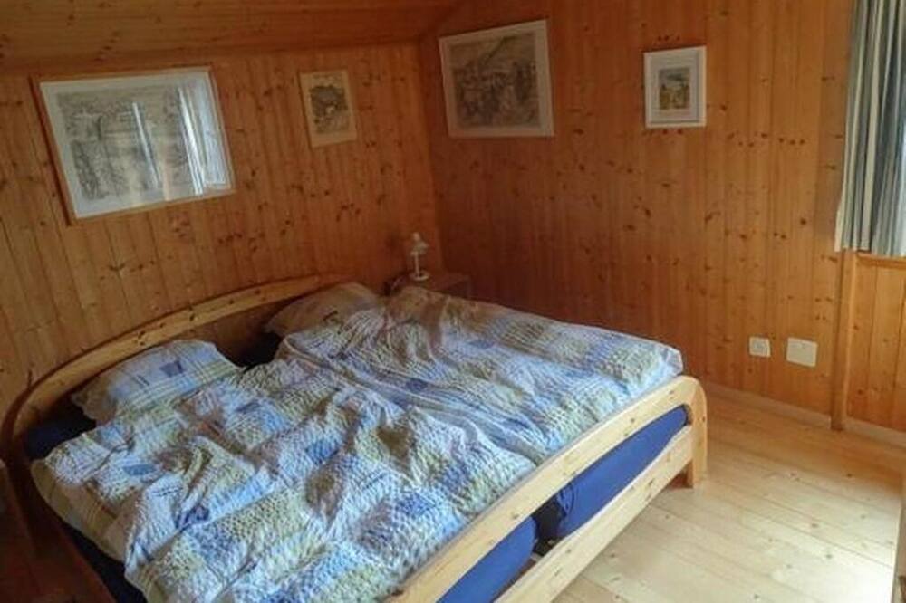 Photo of Bedroom in Madulain