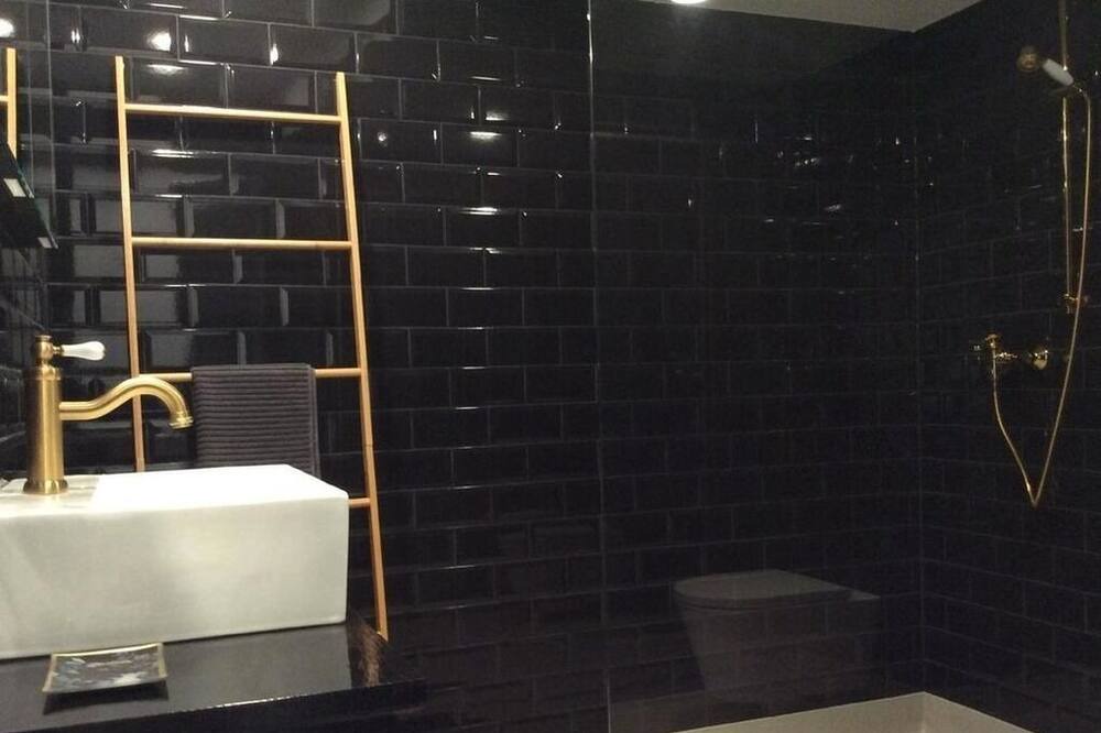 Photo of Bathroom in Gais