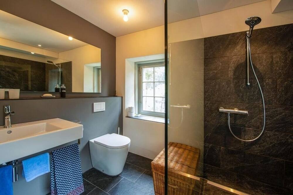 Photo of Bathroom in Wassen