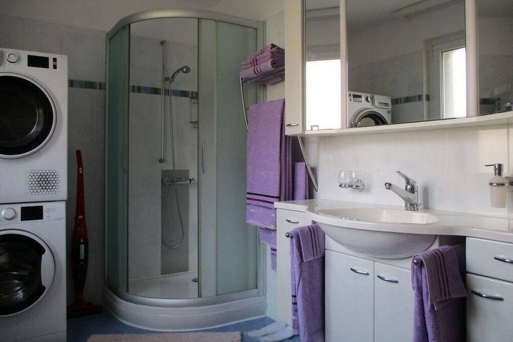 Photo of Bathroom in Claro