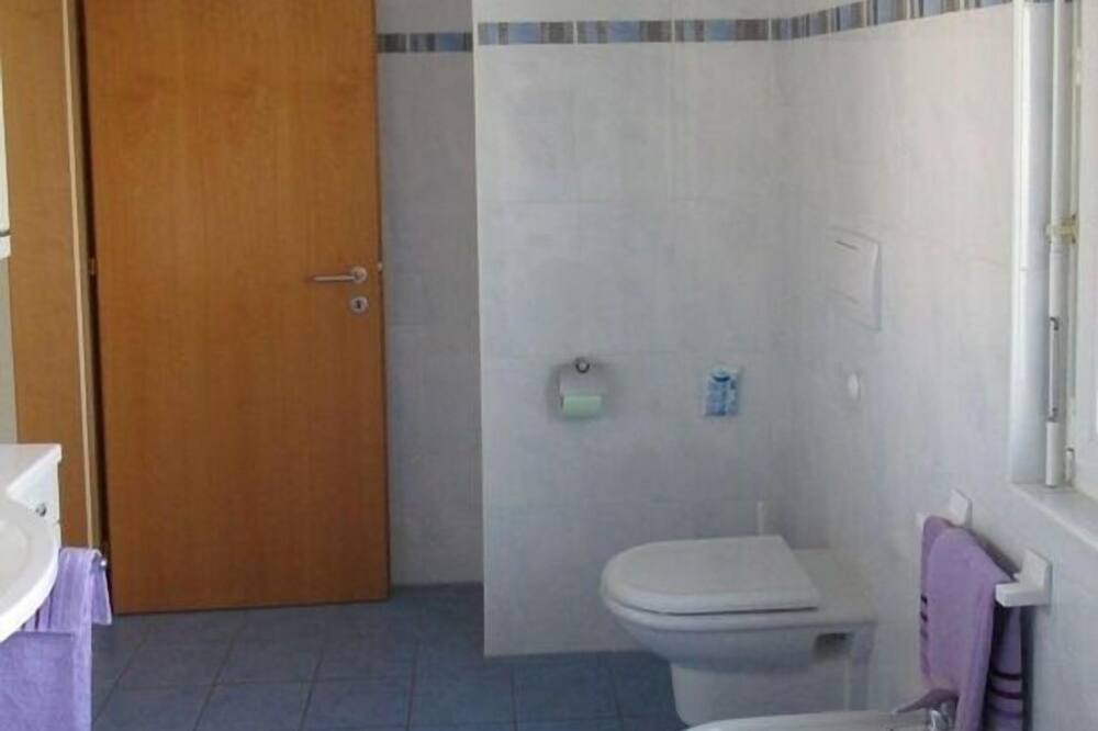 Photo of Bathroom in Claro