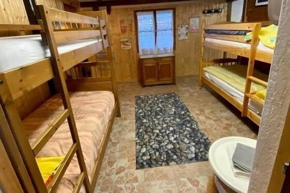 Photo of Bedroom in Grono