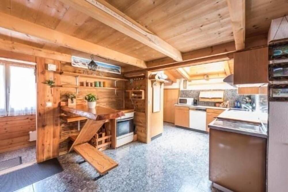 Photo of Kitchen in Lungern