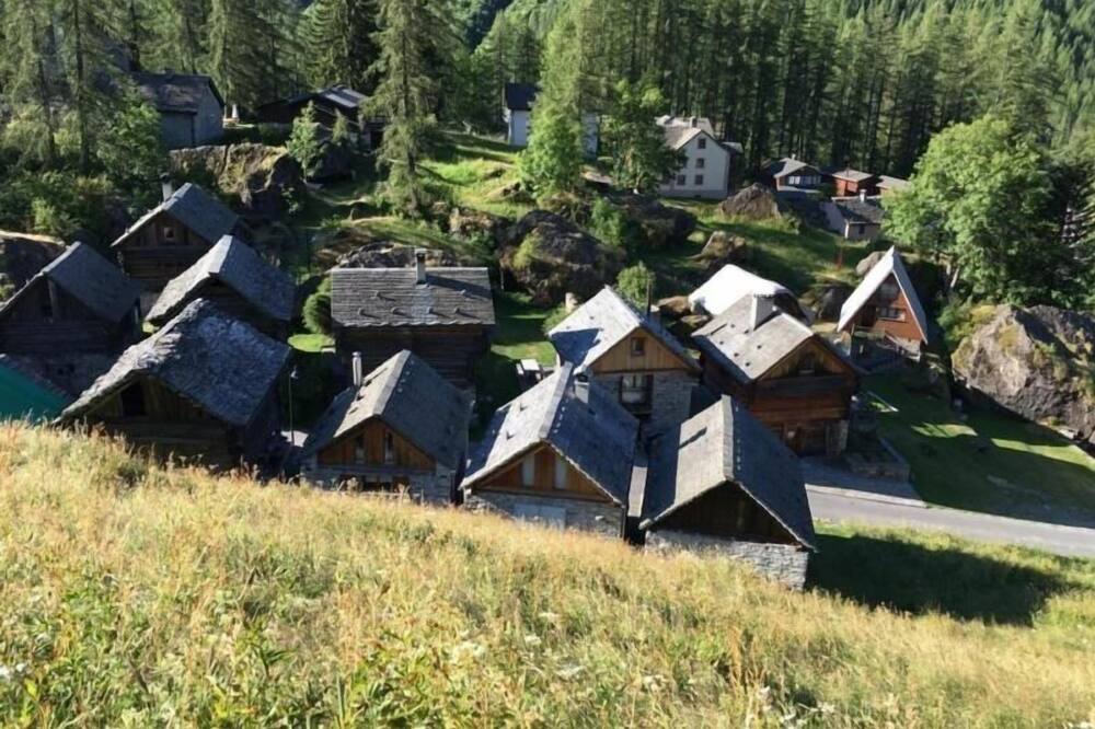 Photo of Outdoor in Bosco Gurin