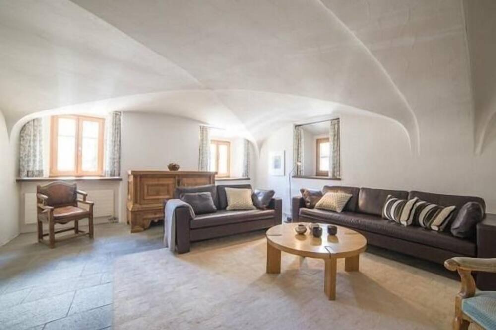 Photo of Livingroom in Bever