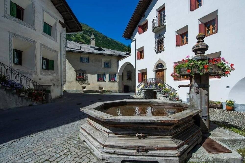 Photo of Outdoor in Bever