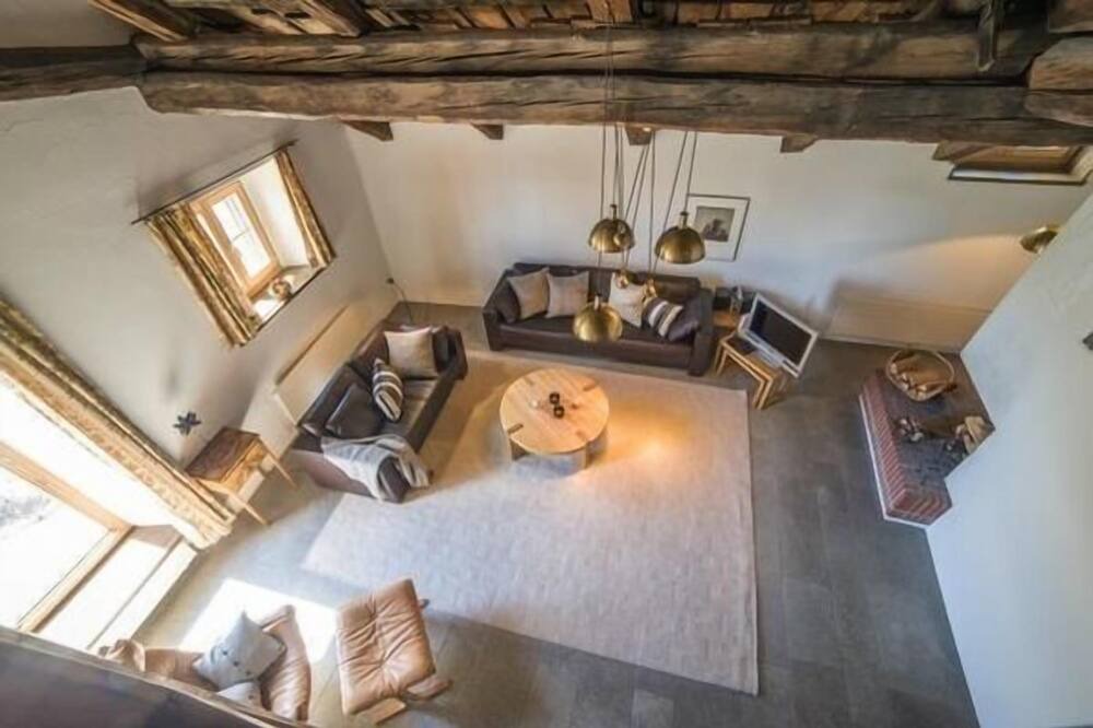 Photo of Livingroom in Bever