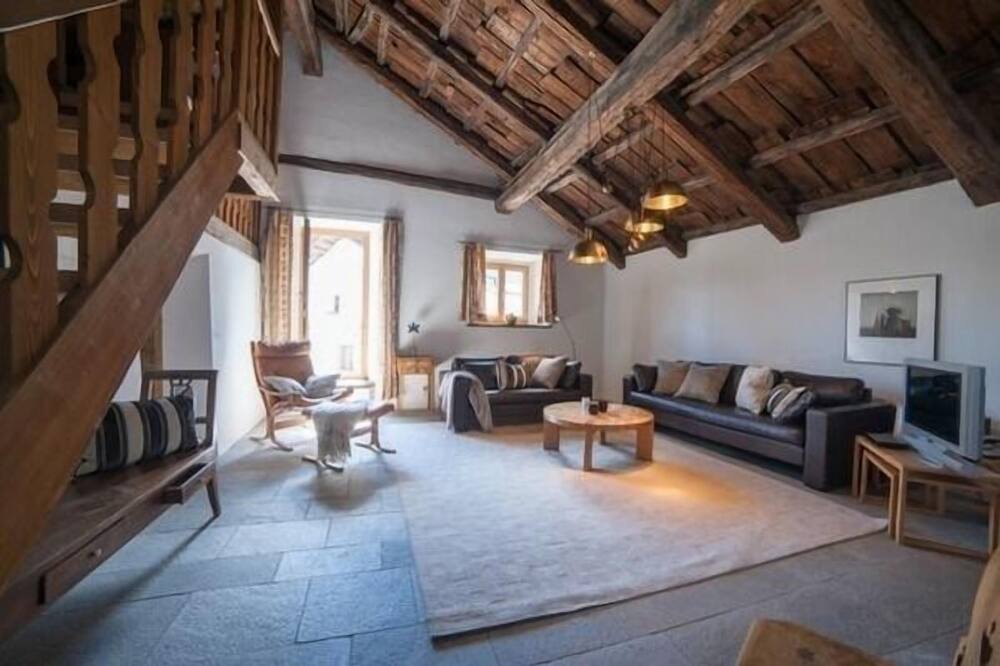 Photo of Livingroom in Bever