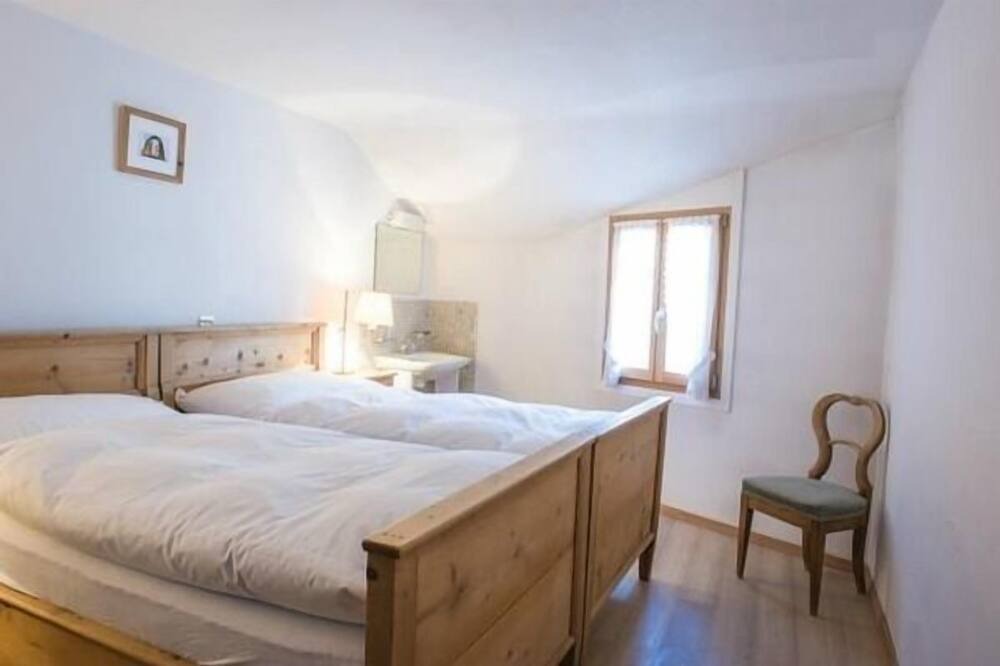 Photo of Bedroom in Bever