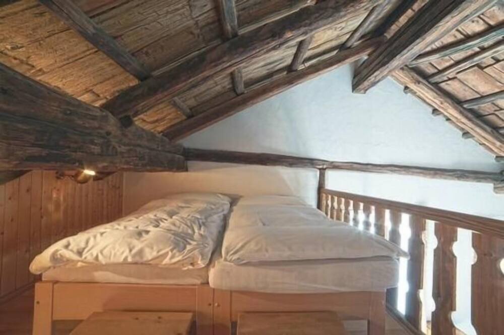 Photo of Bedroom in Bever