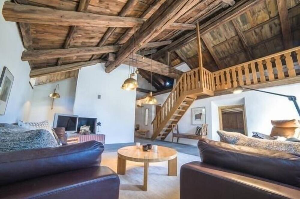 Photo of Livingroom in Bever