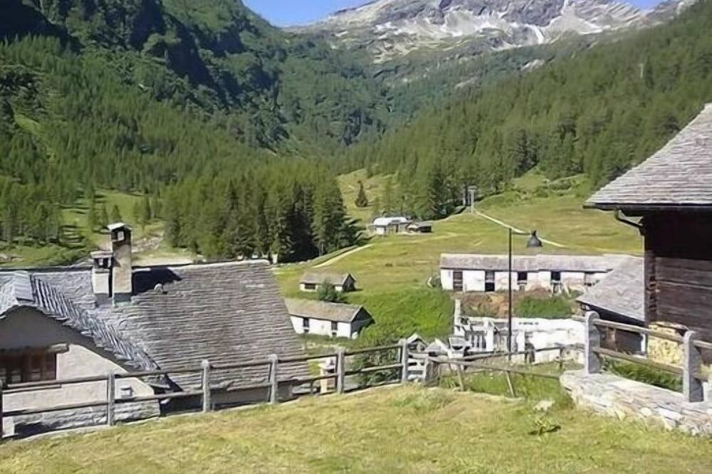 Photo of Others in Bosco Gurin