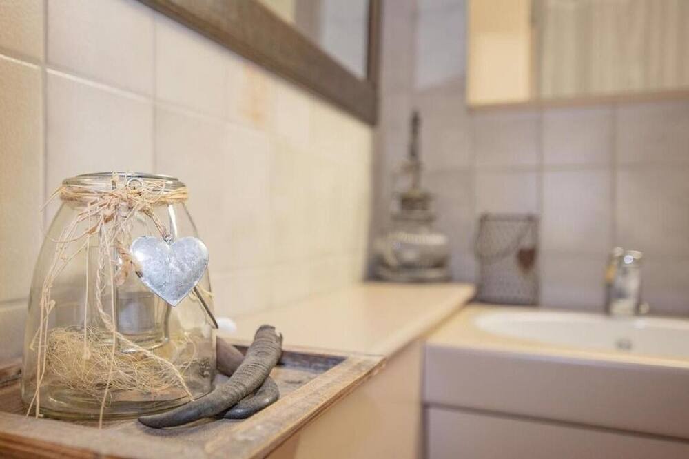 Photo of Bathroom in Axalp